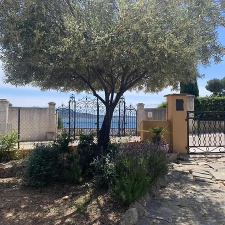 Prázdninový dům Maison Avec Jardin Et Vue Sur A - Proche